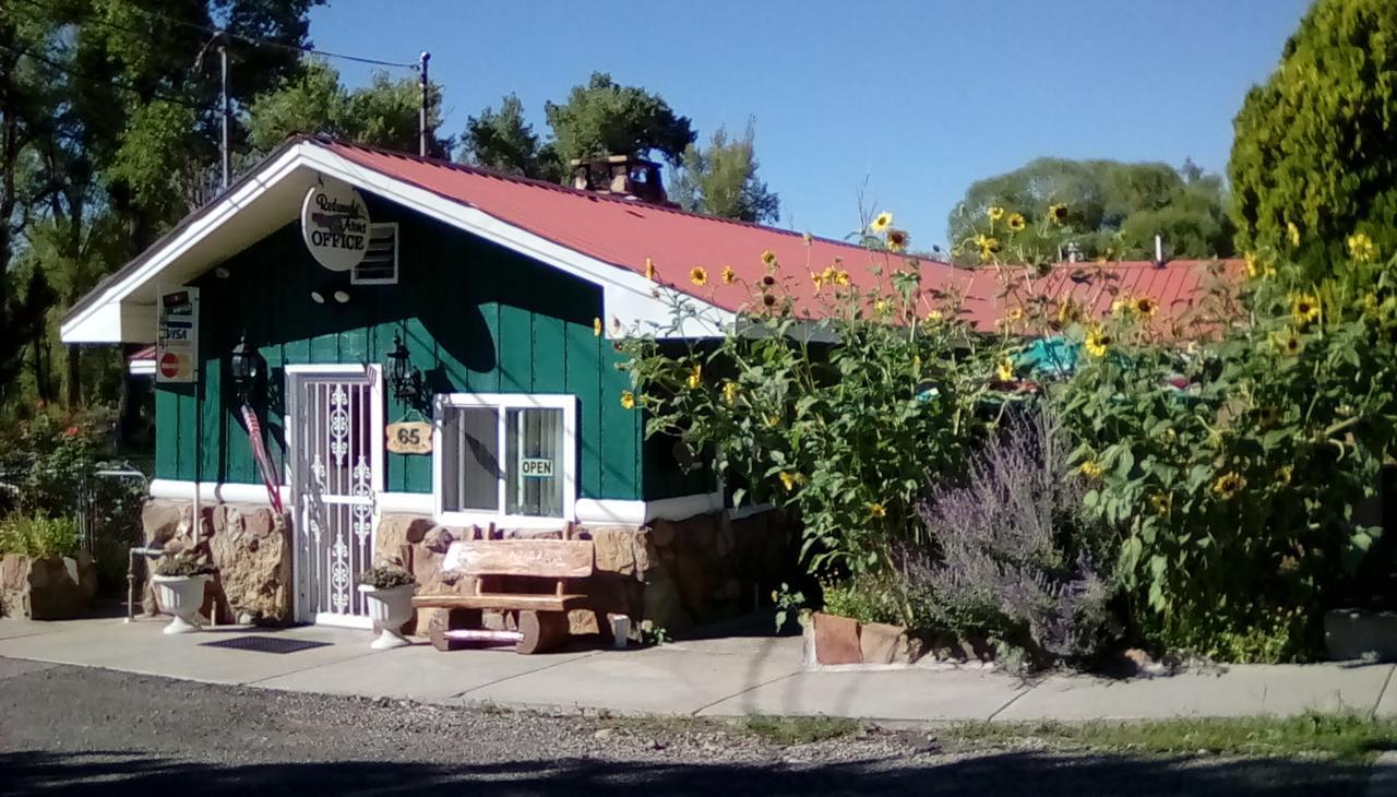 Redwood Arms Motel Paonia Exterior photo